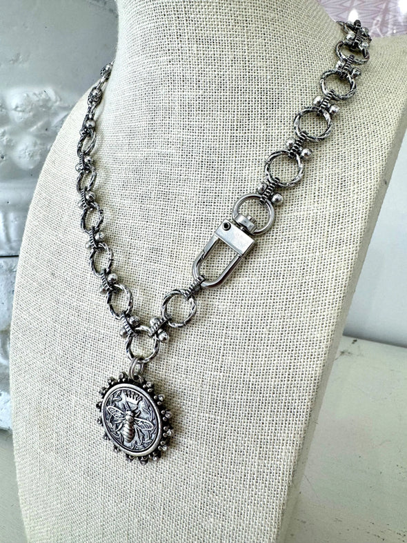 Regina Bee Necklace - Silver - Image #2
